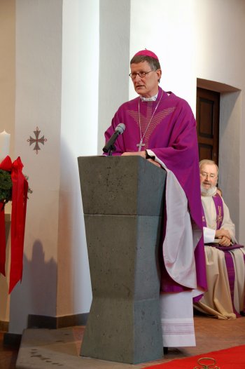 Die Feierlichkeiten zelebrierte Weihbischof Dr. Rainer Woelki aus Köln.
