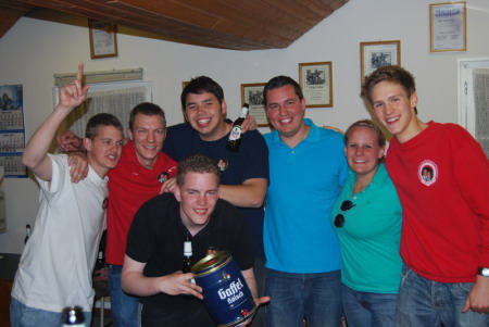 Die Siegermannschaft der Juxrallye mit dem Königspaar