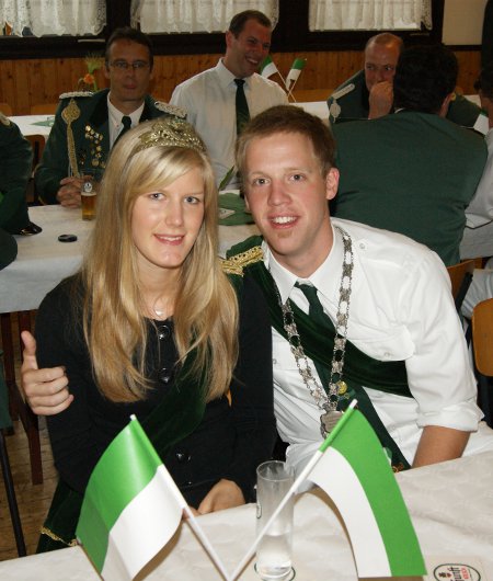 Auch unser Prinzenpaar Patrick Arnold und Svenja Semmerling vertraten die Gimborner Schützen in Hülsenbusch.