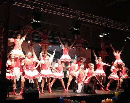 Das Tanzkorps Rot-Weiss Engelskirchen