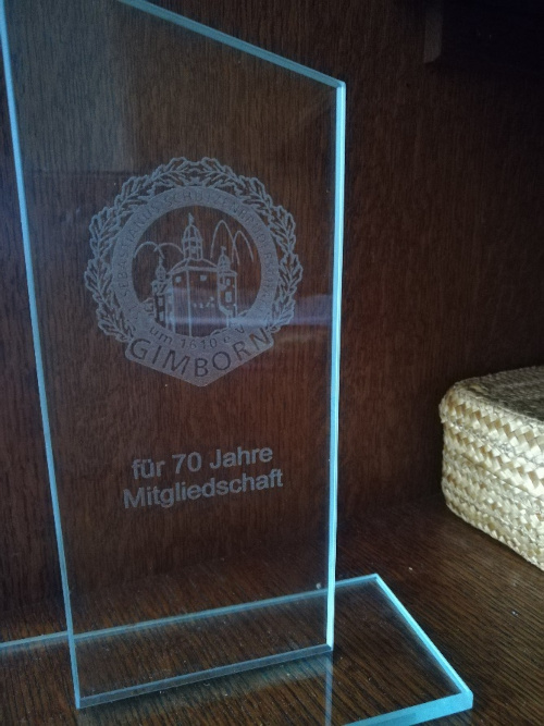 Pokal "70 Jahre Mitgliedschaft"