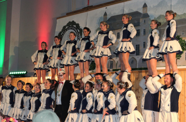 Die Steinenbrücker Schiffermädchen traten auch in diesem Jahr wieder auf unserem Winterschützenfest auf.