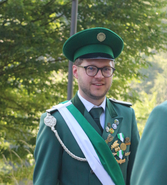 Schütze bei der Feldmesse